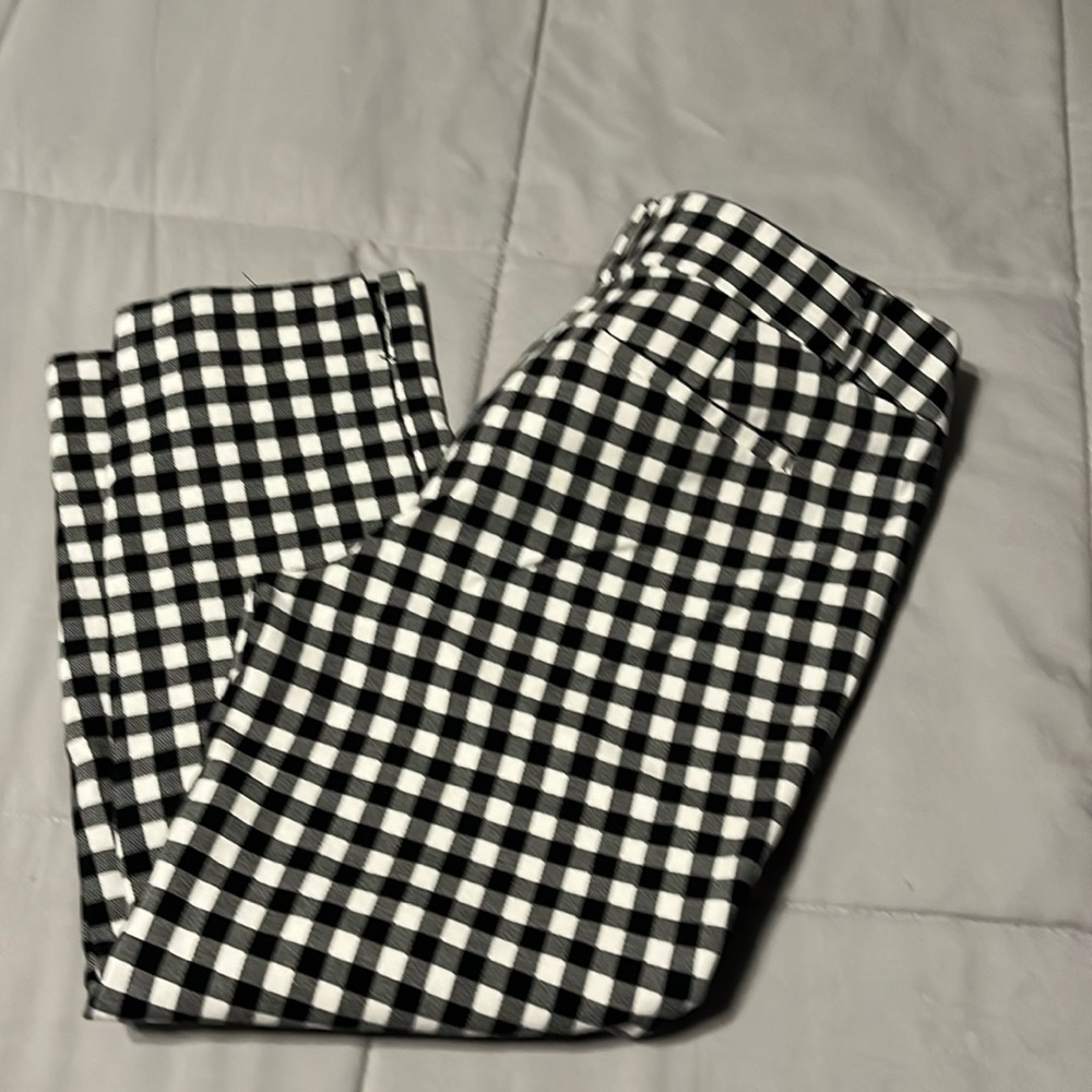 COPY - Loft black and white checker cropped pants